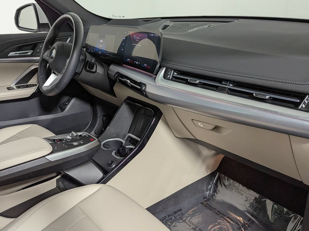 Used 2025 BMW X1 xDrive28i w/ Technology Package AWD/4WD image 35