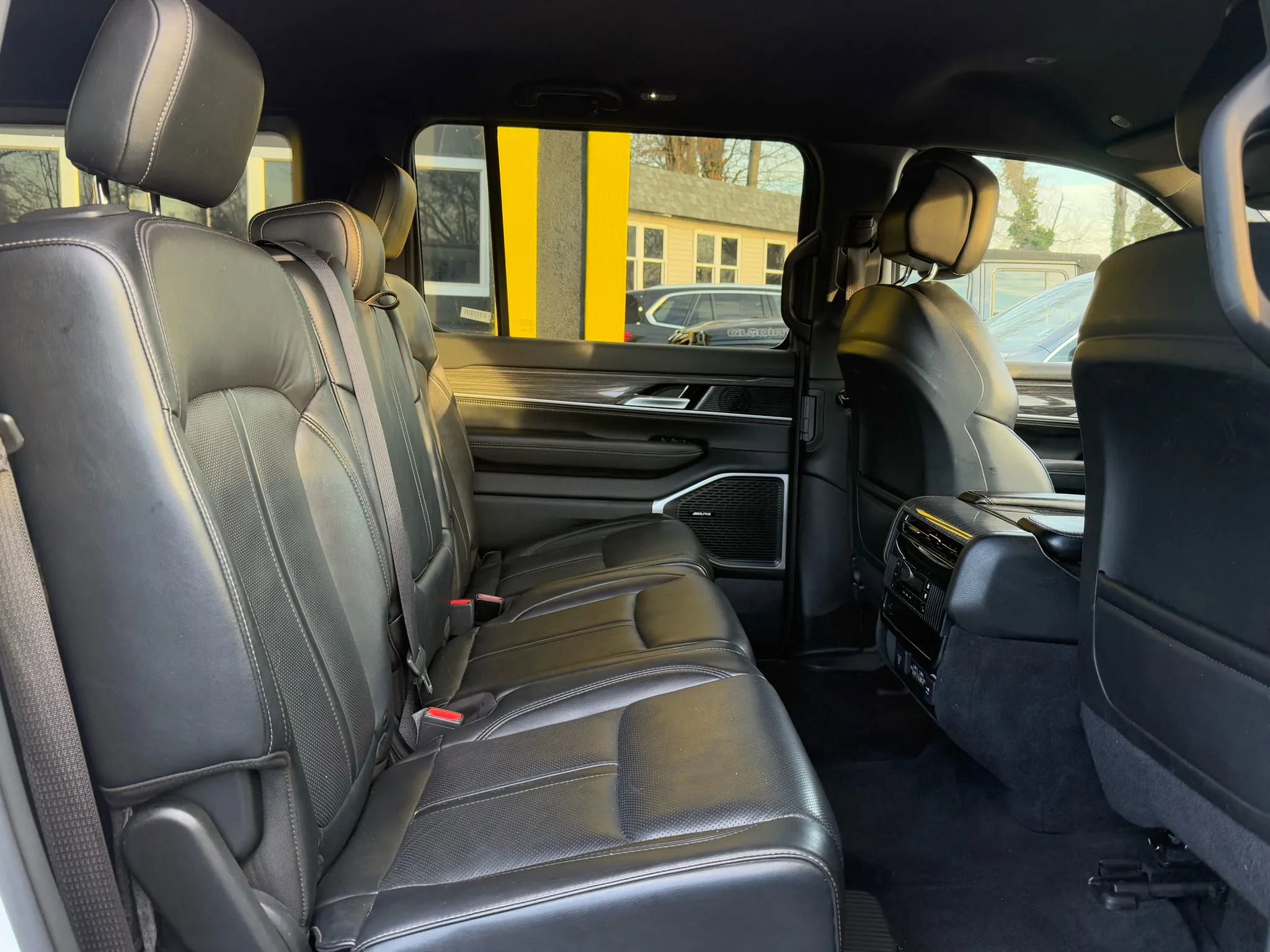 Used 2022 Jeep Wagoneer Series III image 26