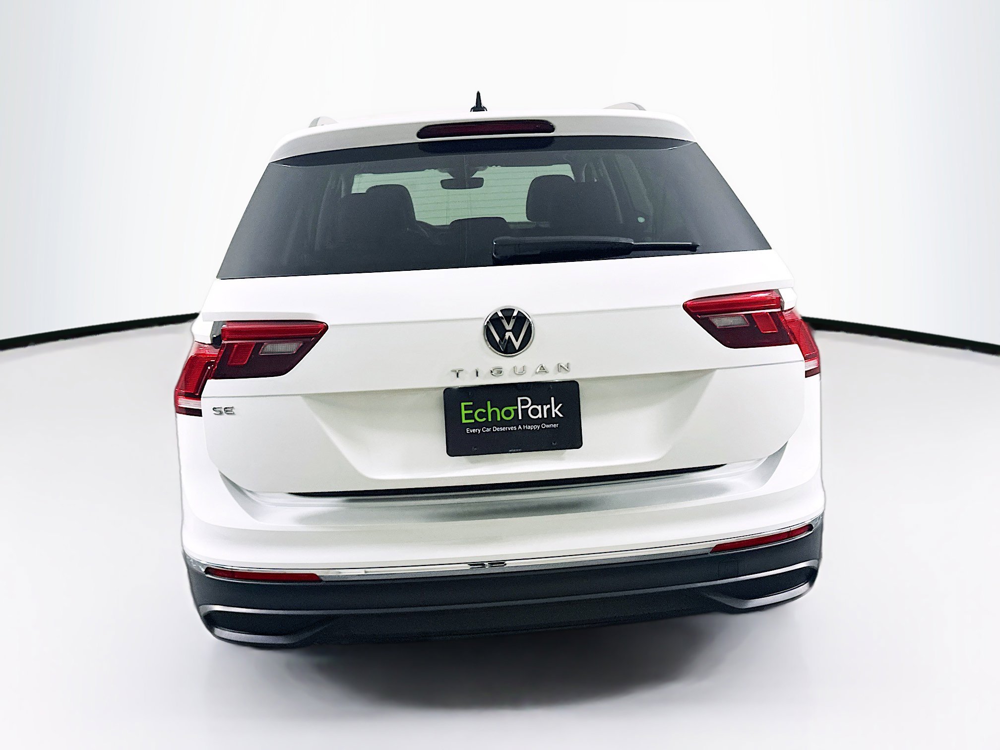 Used 2024 Volkswagen Tiguan SE image 7