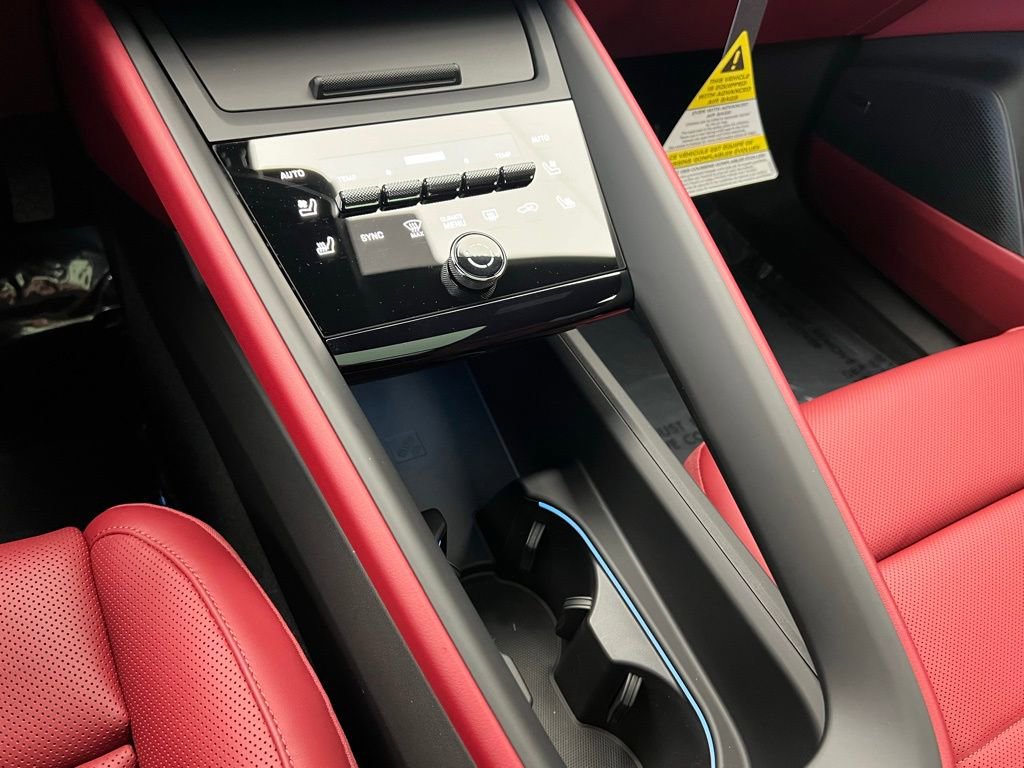 New 2026 Porsche Macan 4 Electric image 11