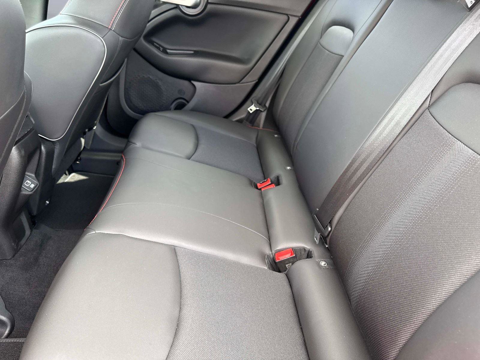 Used 2023 FIAT 500X Sport image 14