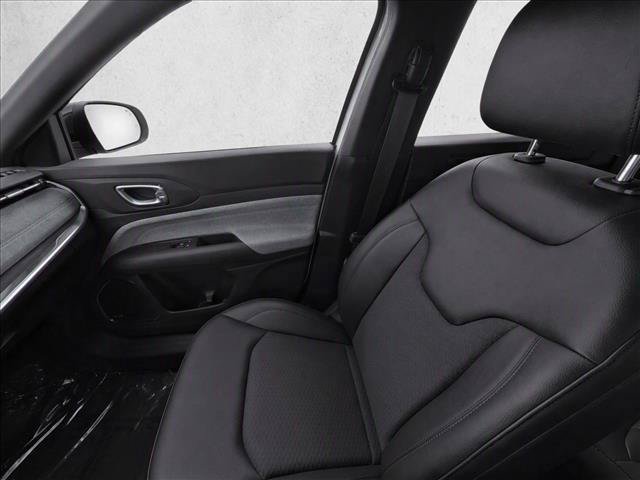 Used 2026 Jeep Compass Latitude AWD/4WD image 27