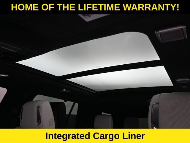 Used 2025 Cadillac Escalade Sport Platinum w/ LPO, Floor Liner Package AWD/4WD image 42