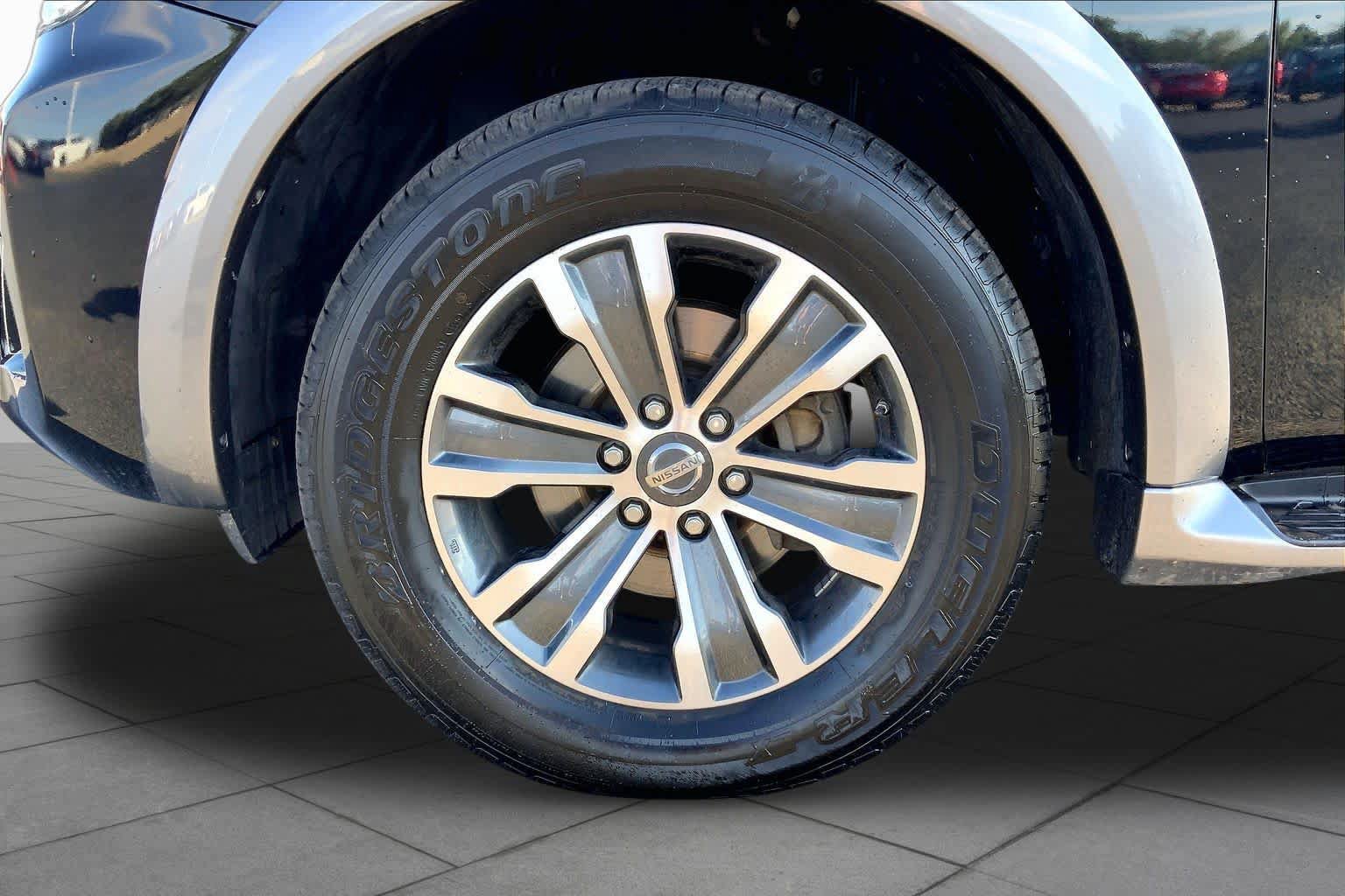 Used 2018 Nissan Armada SL w/ Premium Package RWD image 11