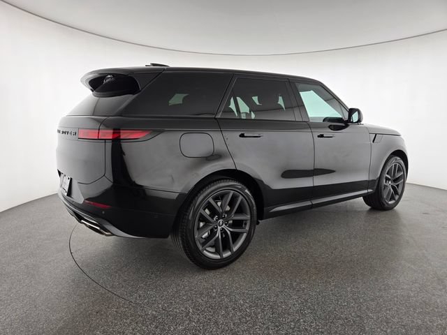 Used 2024 Land Rover Range Rover Sport SE AWD/4WD image 2