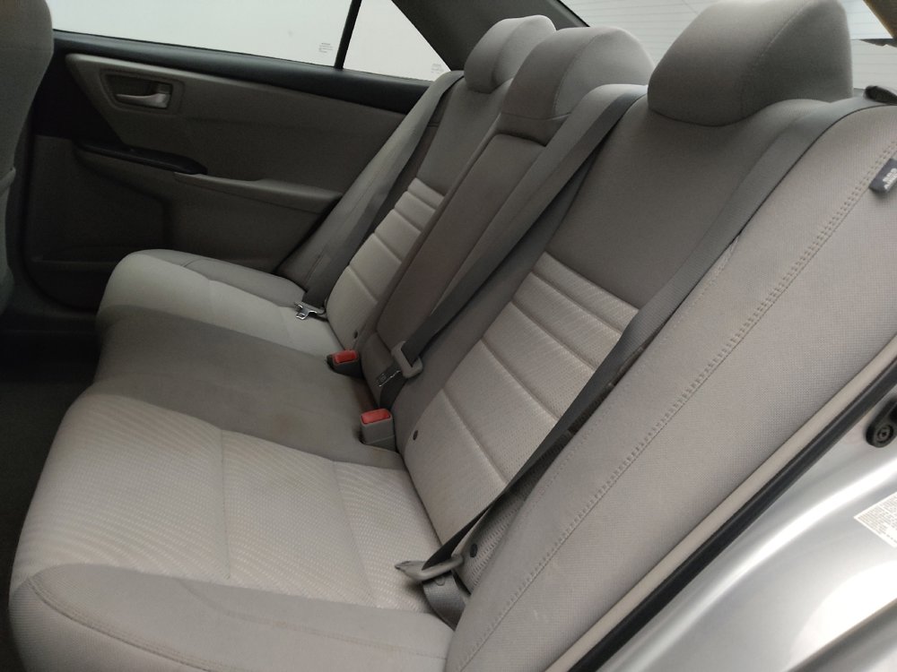 Used 2017 Toyota Camry LE FWD image 18