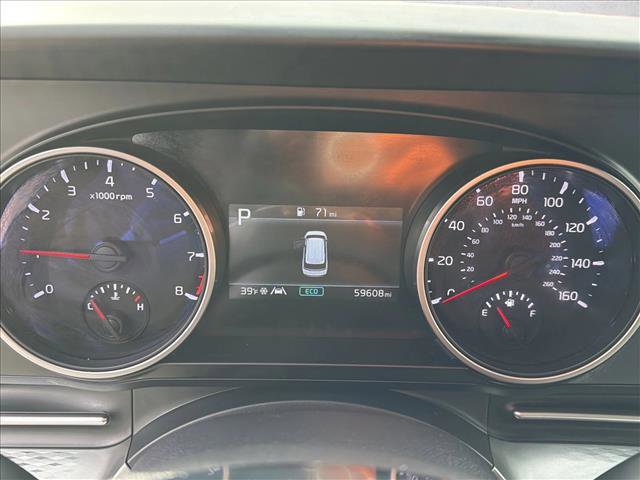 Used 2022 Kia Carnival LX image 17