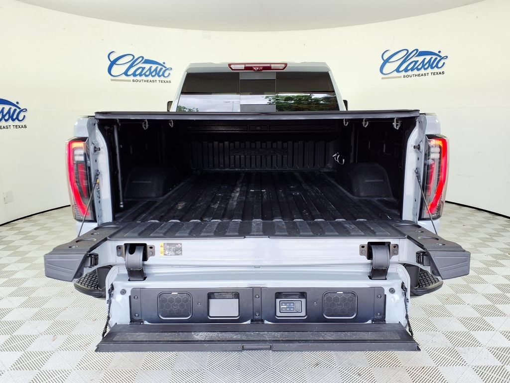 Used 2024 GMC Sierra 2500 AT4X AWD/4WD image 5