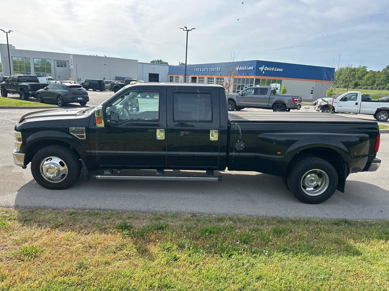 Used 2010 Ford F350 XLT RWD image 14