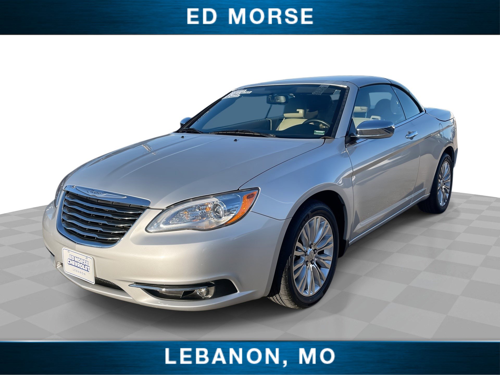 Used 2011 Chrysler 200 Limited image 1