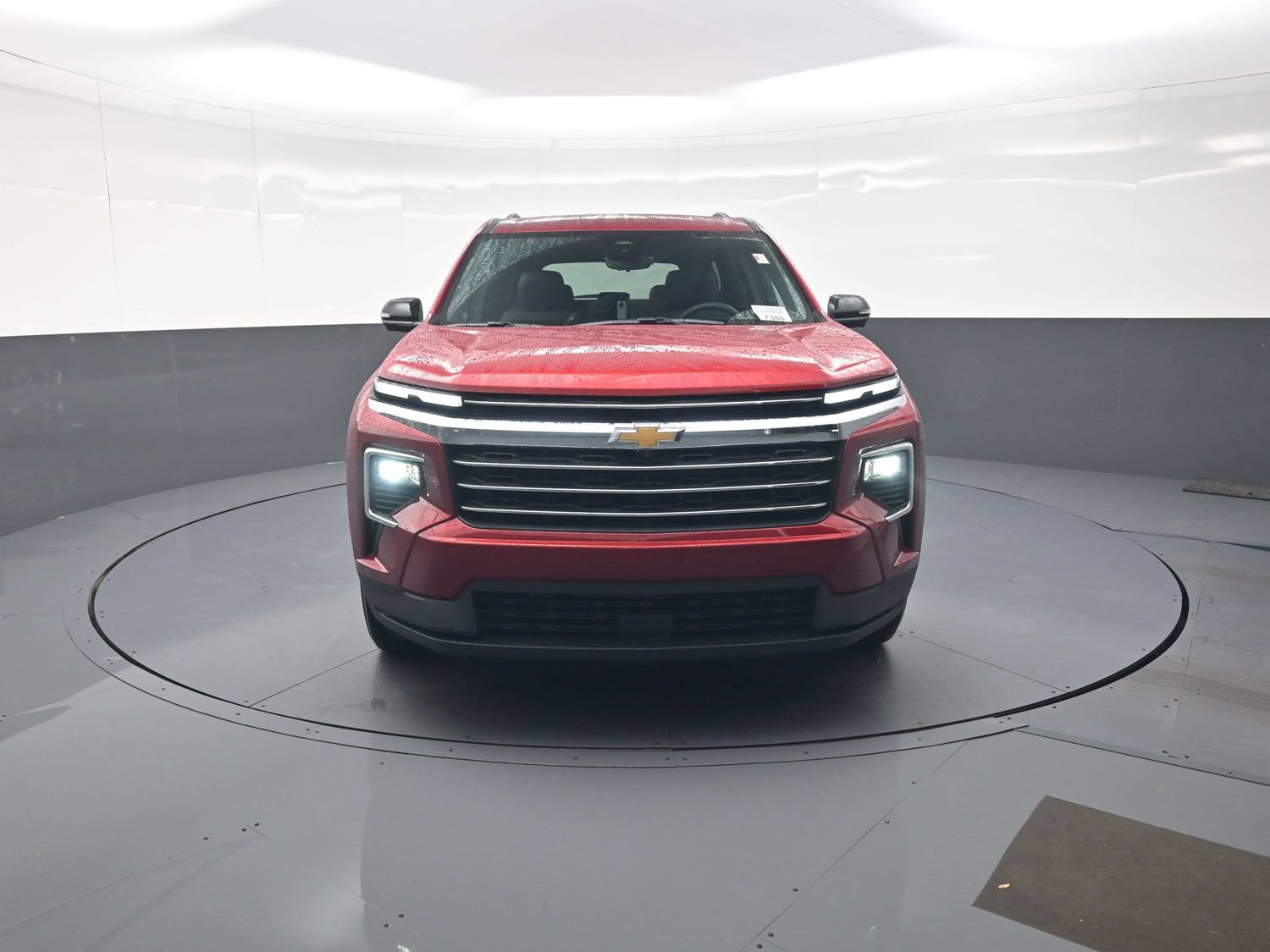 New 2026 Chevrolet Traverse LT w/ Driver Confidence Package AWD/4WD image 8