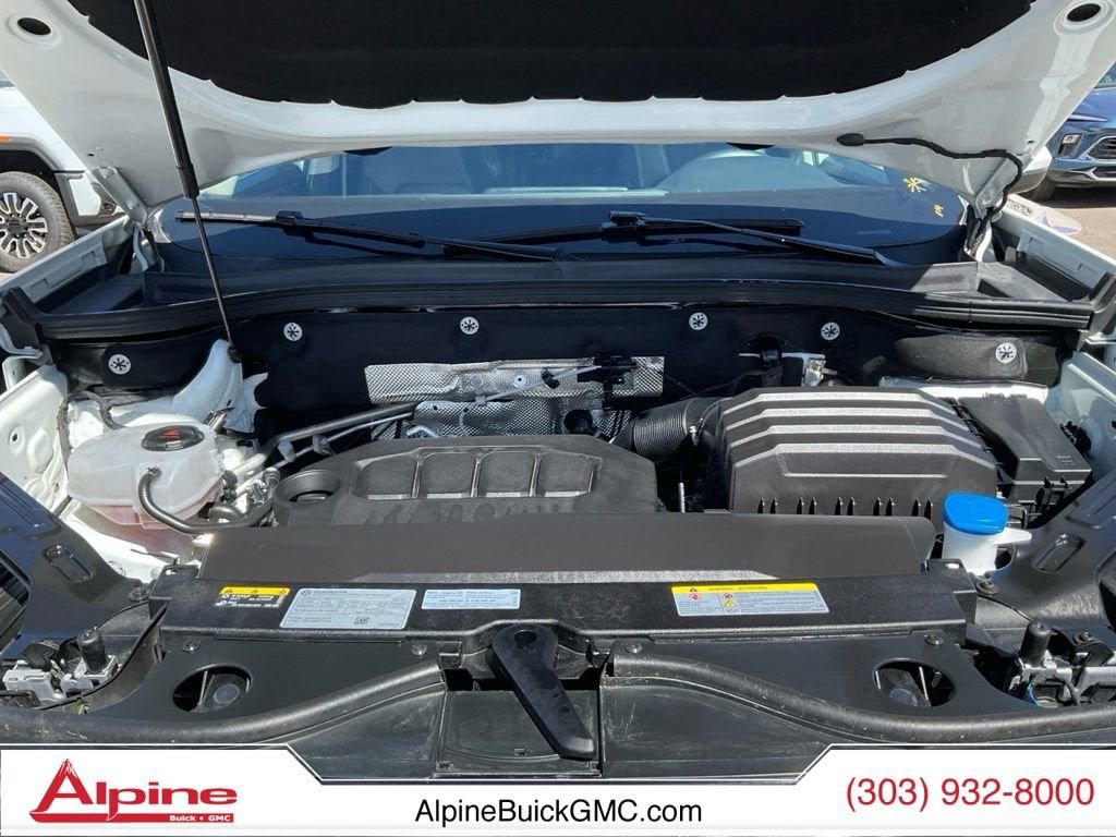 Used 2025 Volkswagen Atlas SE FWD image 19