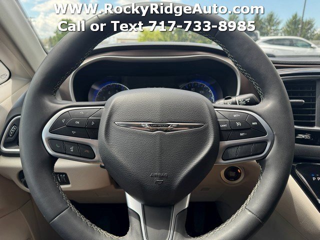 Used 2023 Chrysler Voyager LX FWD image 11