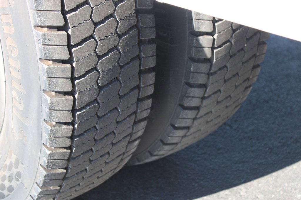 Used 2024 Ford F550 4x4 Regular Cab Super Duty image 32