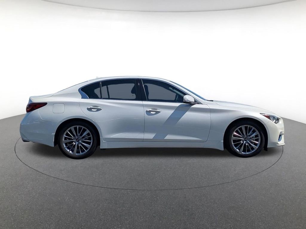 Used 2024 INFINITI Q50 Luxe w/ Cargo Package RWD image 4