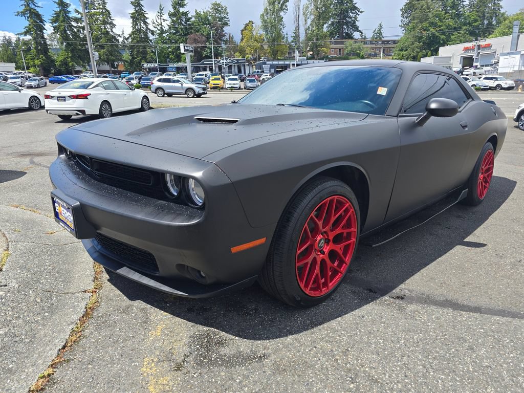 Used 2021 Dodge Challenger SXT w/ Blacktop Package RWD image 3