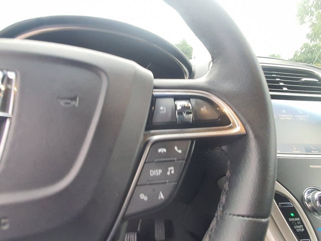 Used 2020 Lincoln Nautilus FWD image 25