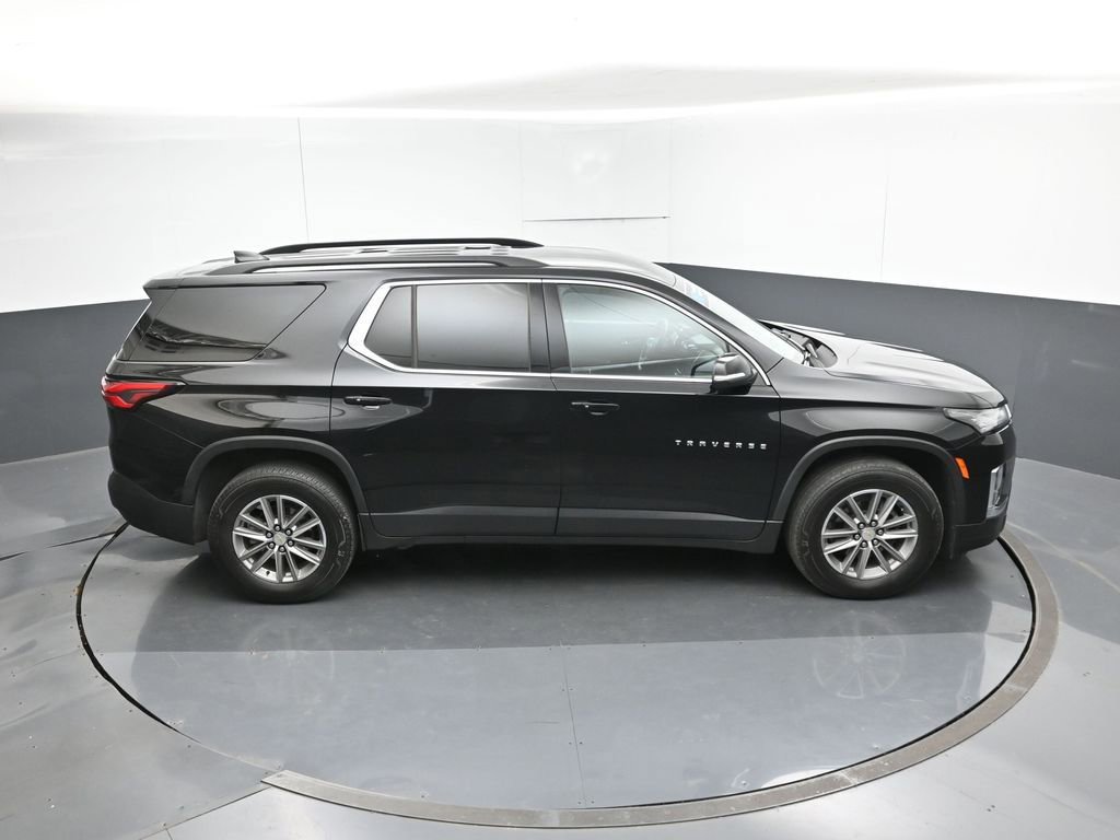 Used 2023 Chevrolet Traverse LT image 55