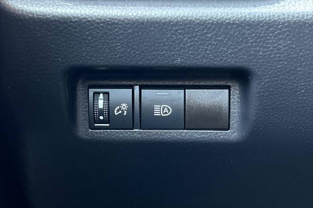 Certified 2021 Toyota RAV4 LE FWD image 28