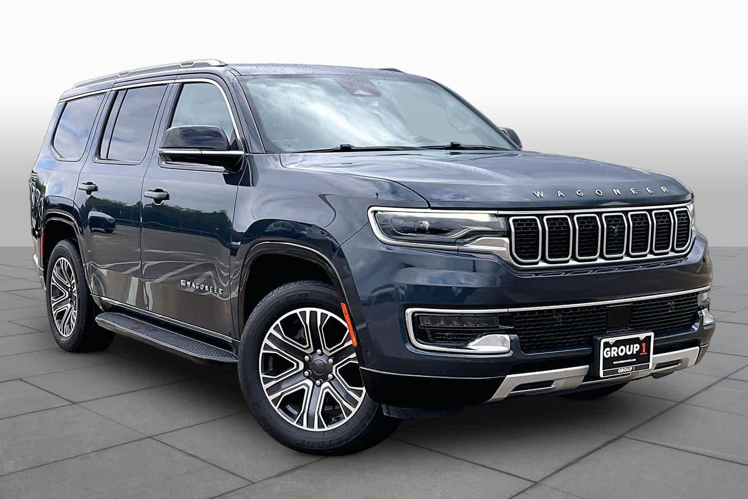 Used 2023 Jeep Wagoneer Series II w/ Convenience Group I RWD image 2