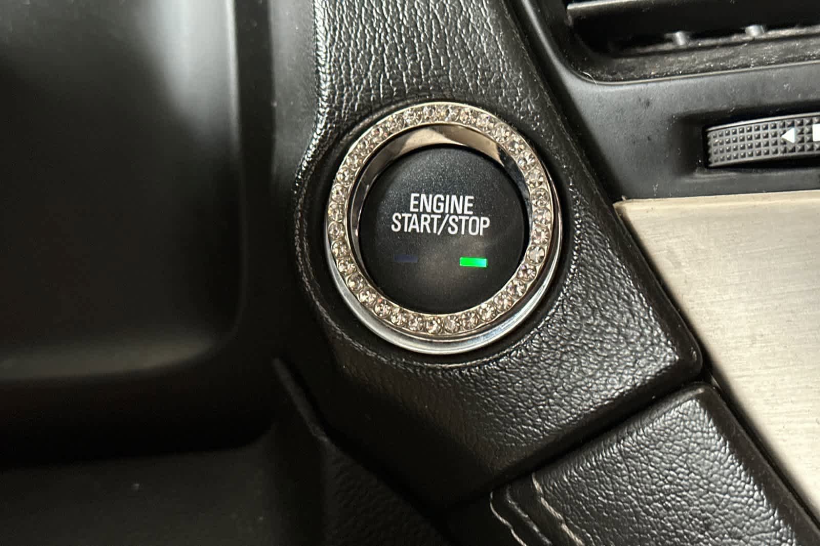 Used 2020 GMC Yukon XL Denali RWD image 26