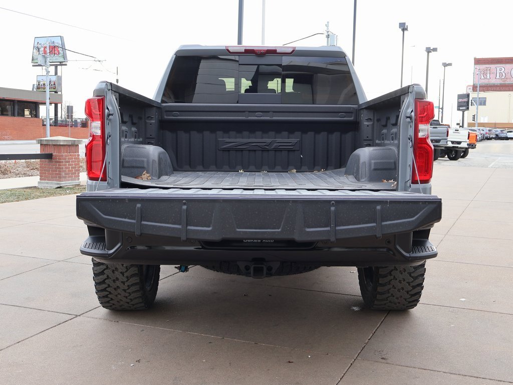 Used 2024 Chevrolet Silverado 1500 ZR2 w/ Technology Package image 24