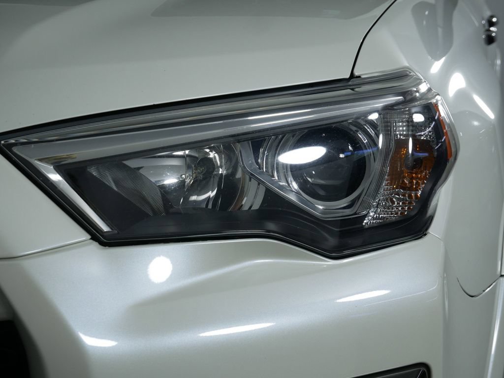 Used 2021 Toyota 4Runner Nightshade AWD/4WD image 14