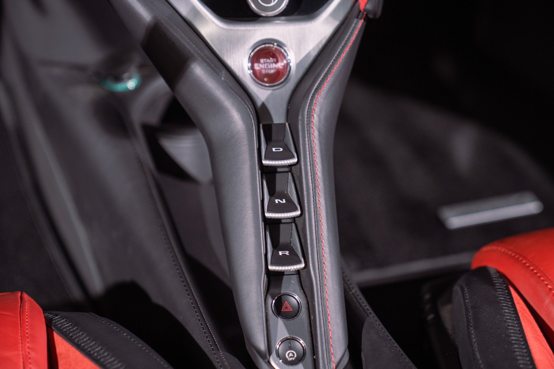 Used 2024 McLaren 750S Spider RWD image 52