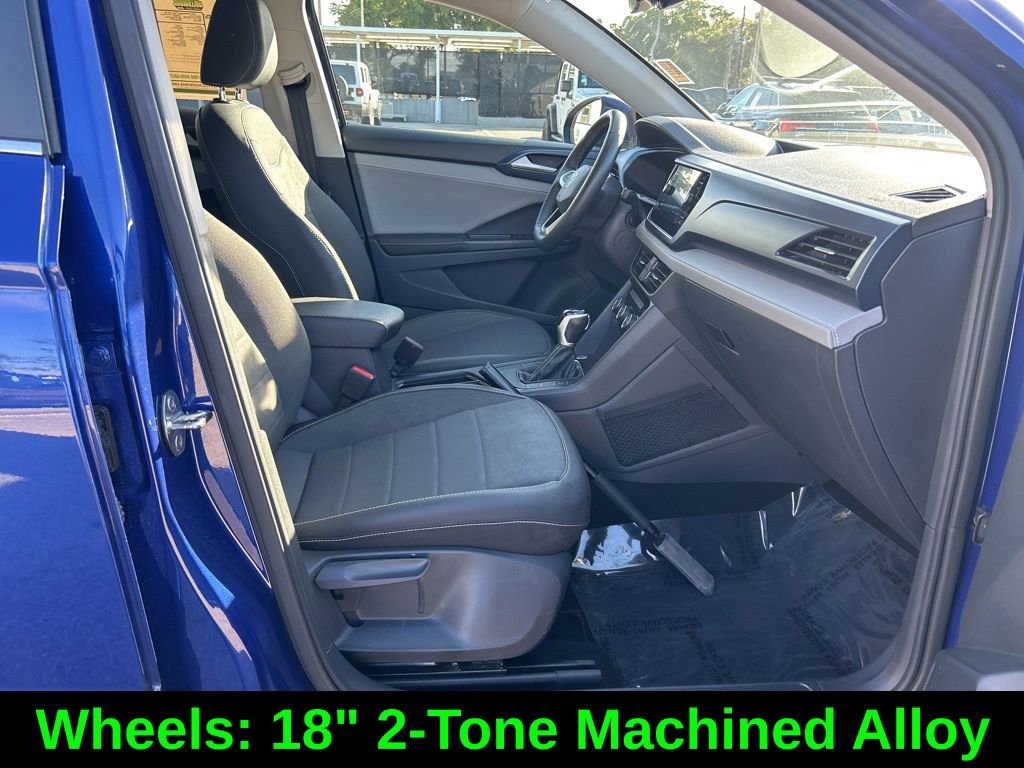Used 2024 Volkswagen Taos SE image 23