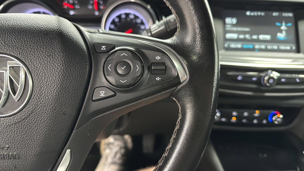 Used 2018 Buick Regal Preferred image 24