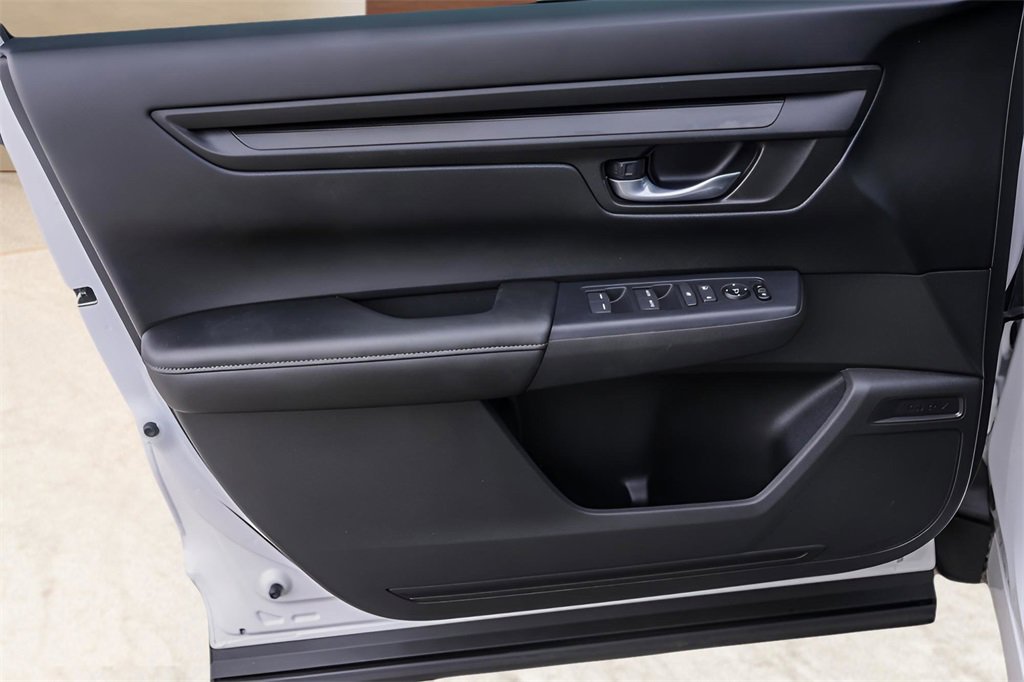 Used 2025 Honda CR-V EX image 23