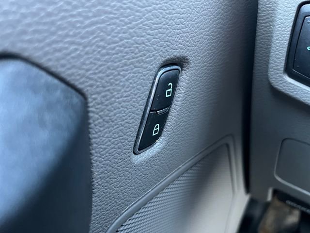 Used 2022 Ford F550 4x4 Regular Cab Super Duty image 17