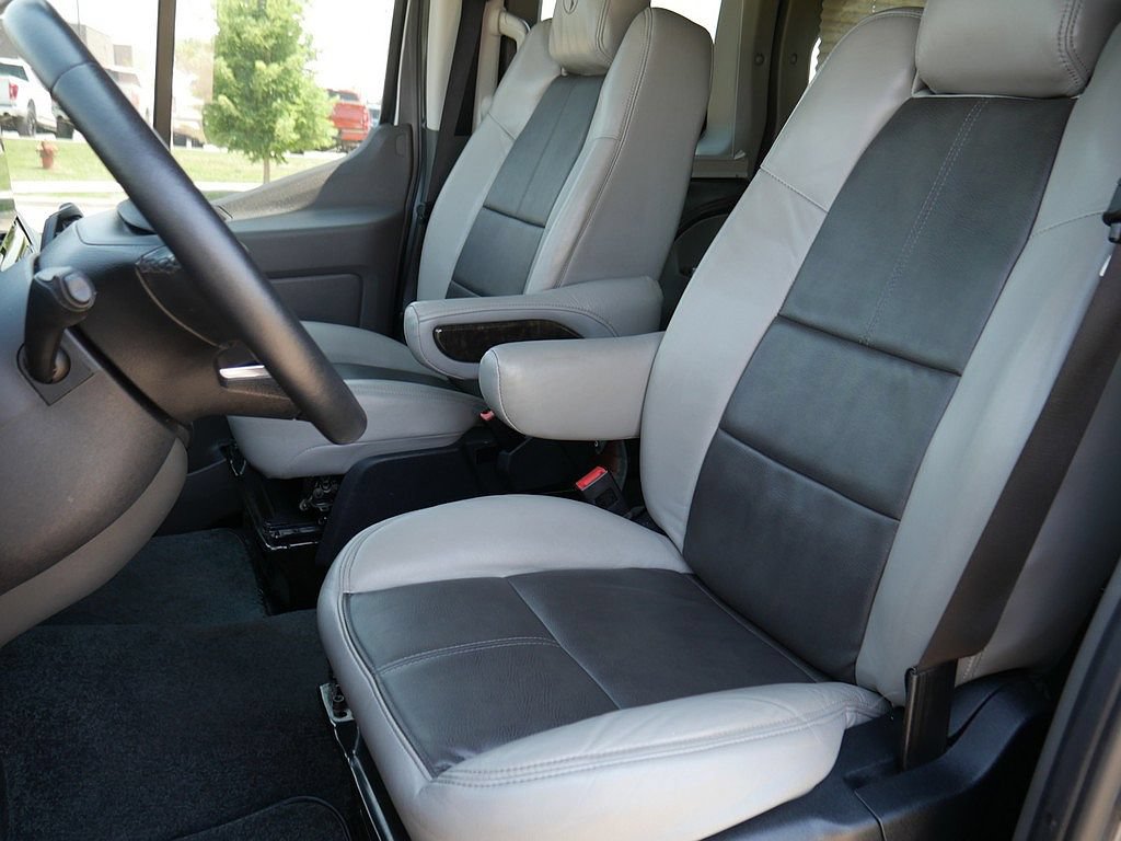 Used 2022 Ford Transit 150 Low Roof AWD image 15