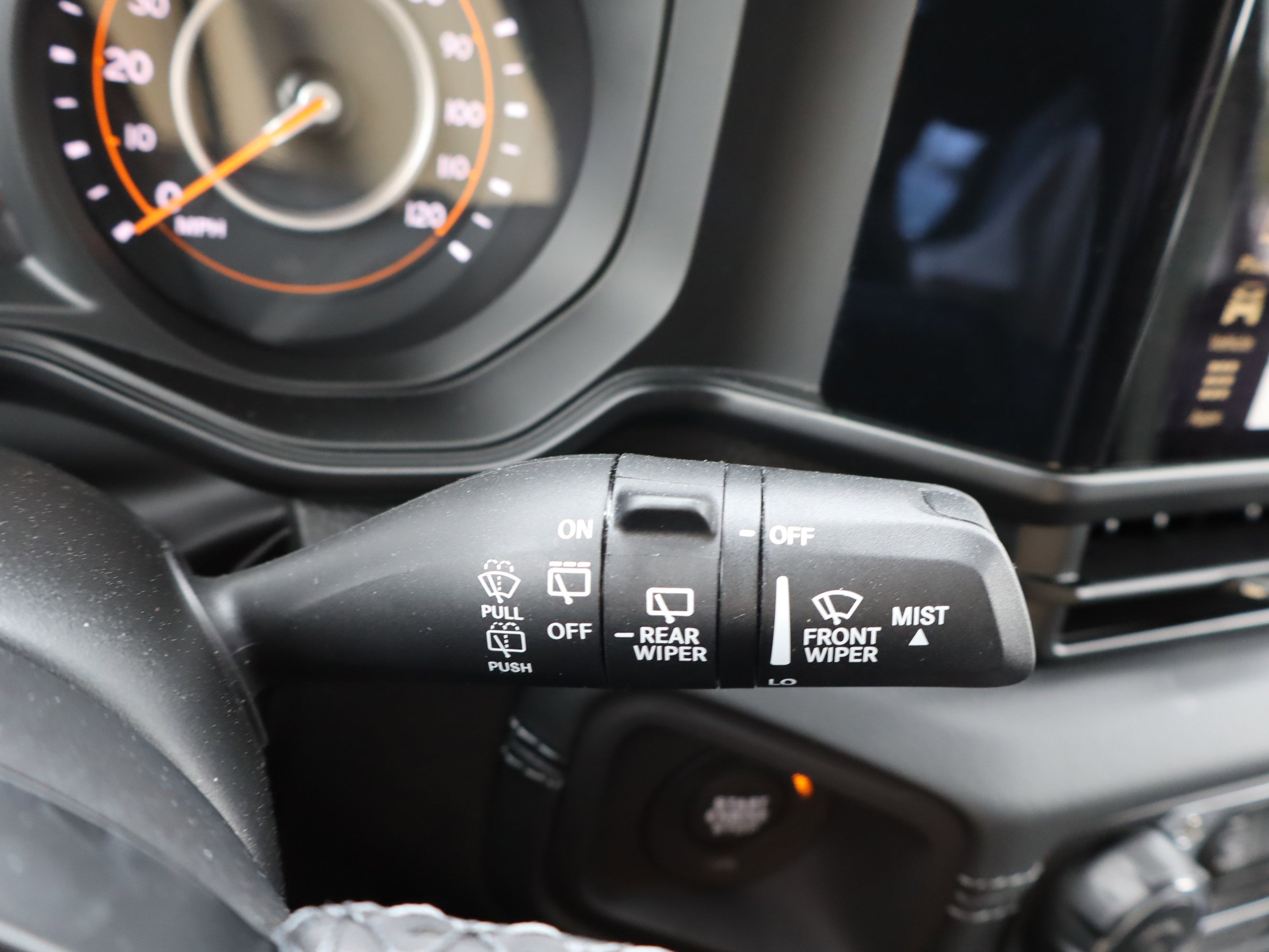 Used 2025 Jeep Wrangler Unlimited Rubicon AWD/4WD image 24