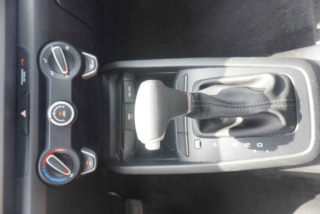 Used 2023 Kia Rio LX image 24