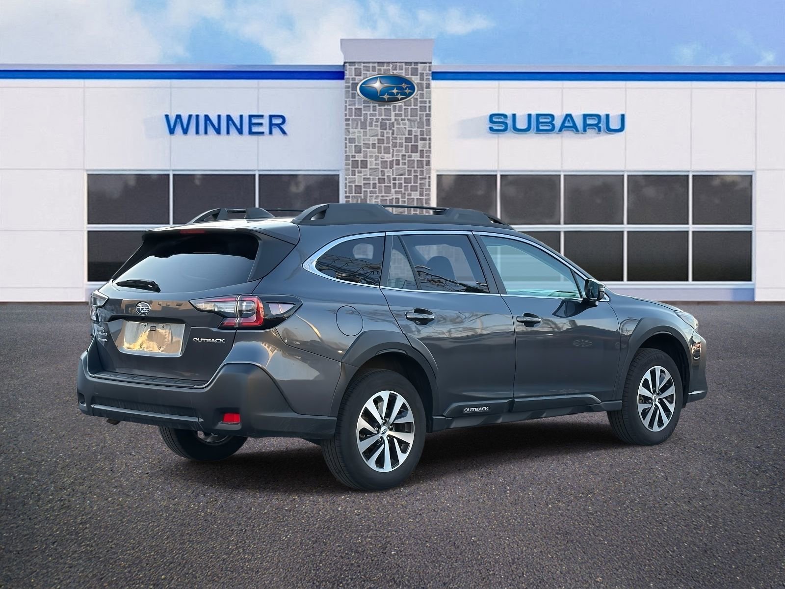 Used 2024 Subaru Outback Premium image 4