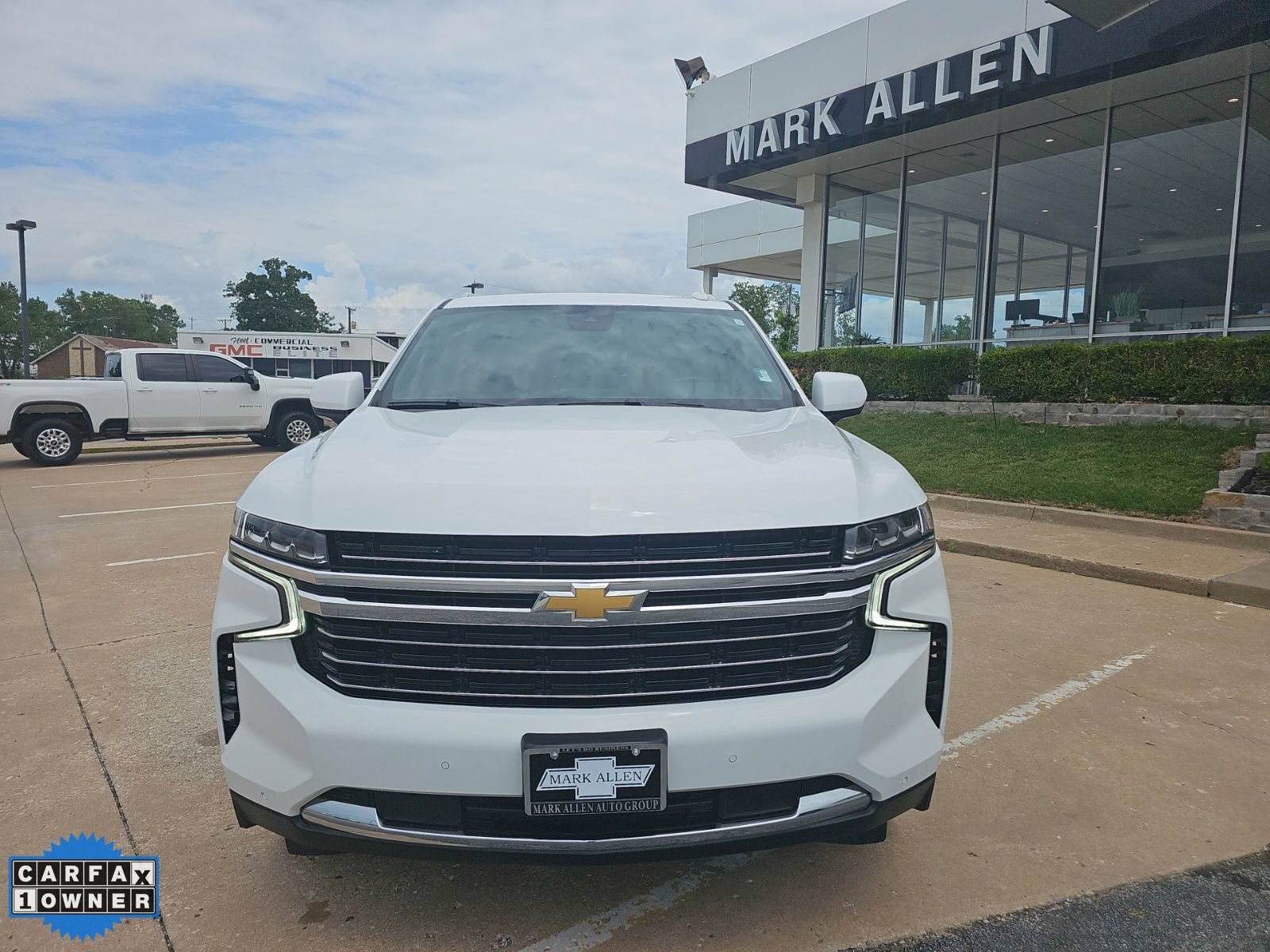 Used 2024 Chevrolet Suburban LT AWD/4WD image 9