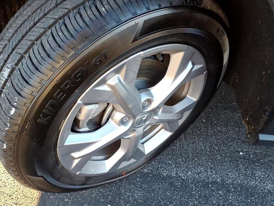 Used 2024 Honda HR-V LX image 9