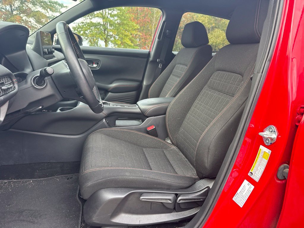 Used 2025 Honda HR-V Sport image 8