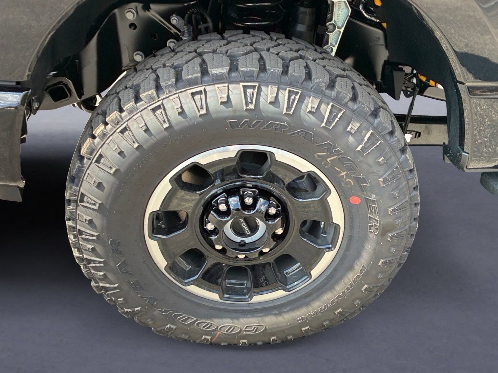 New 2027 Ford F250 Platinum w/ Tremor Off-Road Package AWD/4WD image 9