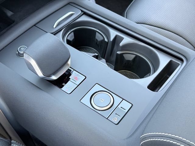 New 2026 Land Rover Discovery Dynamic SE AWD/4WD image 11