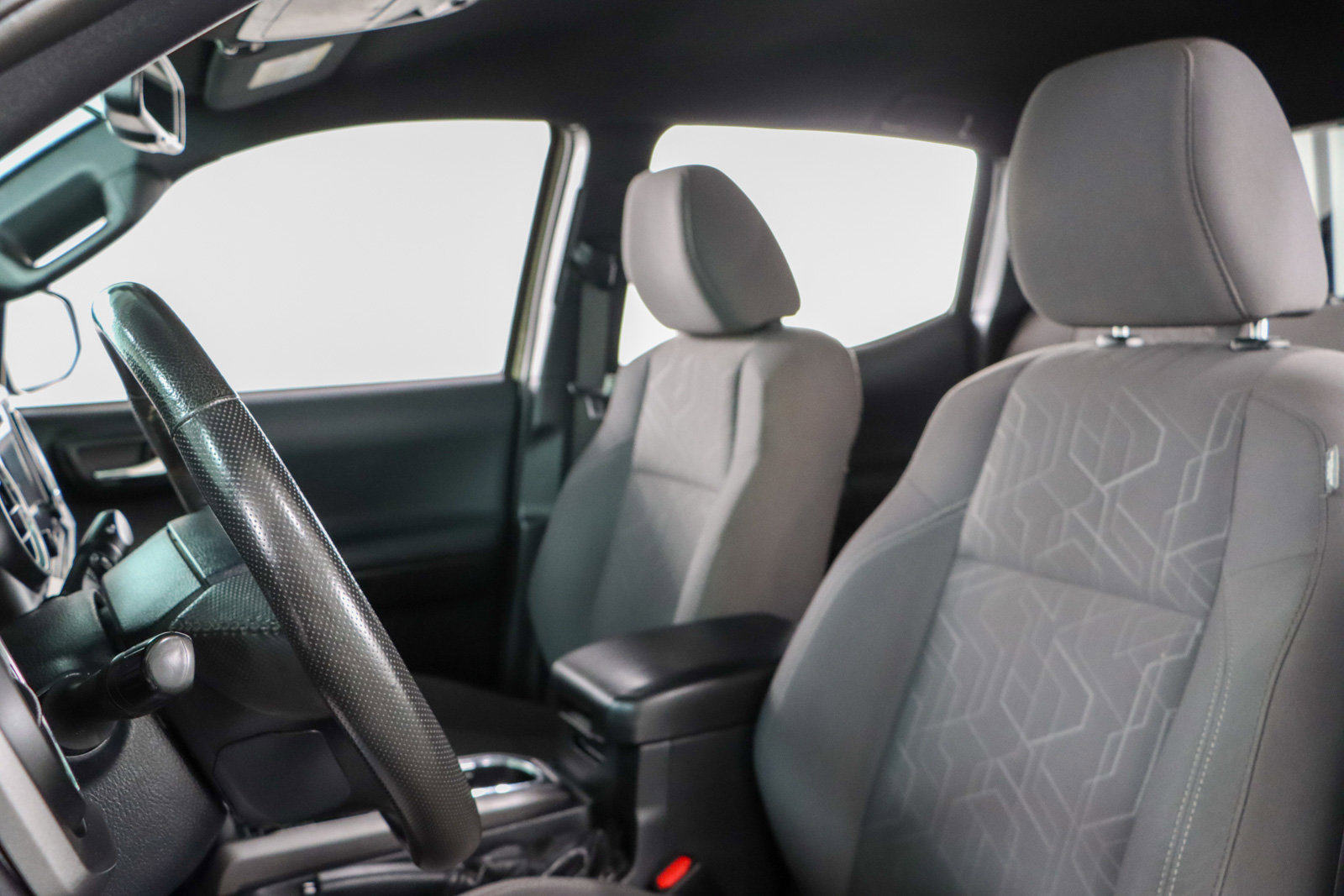 Used 2019 Toyota Tacoma TRD Sport image 26