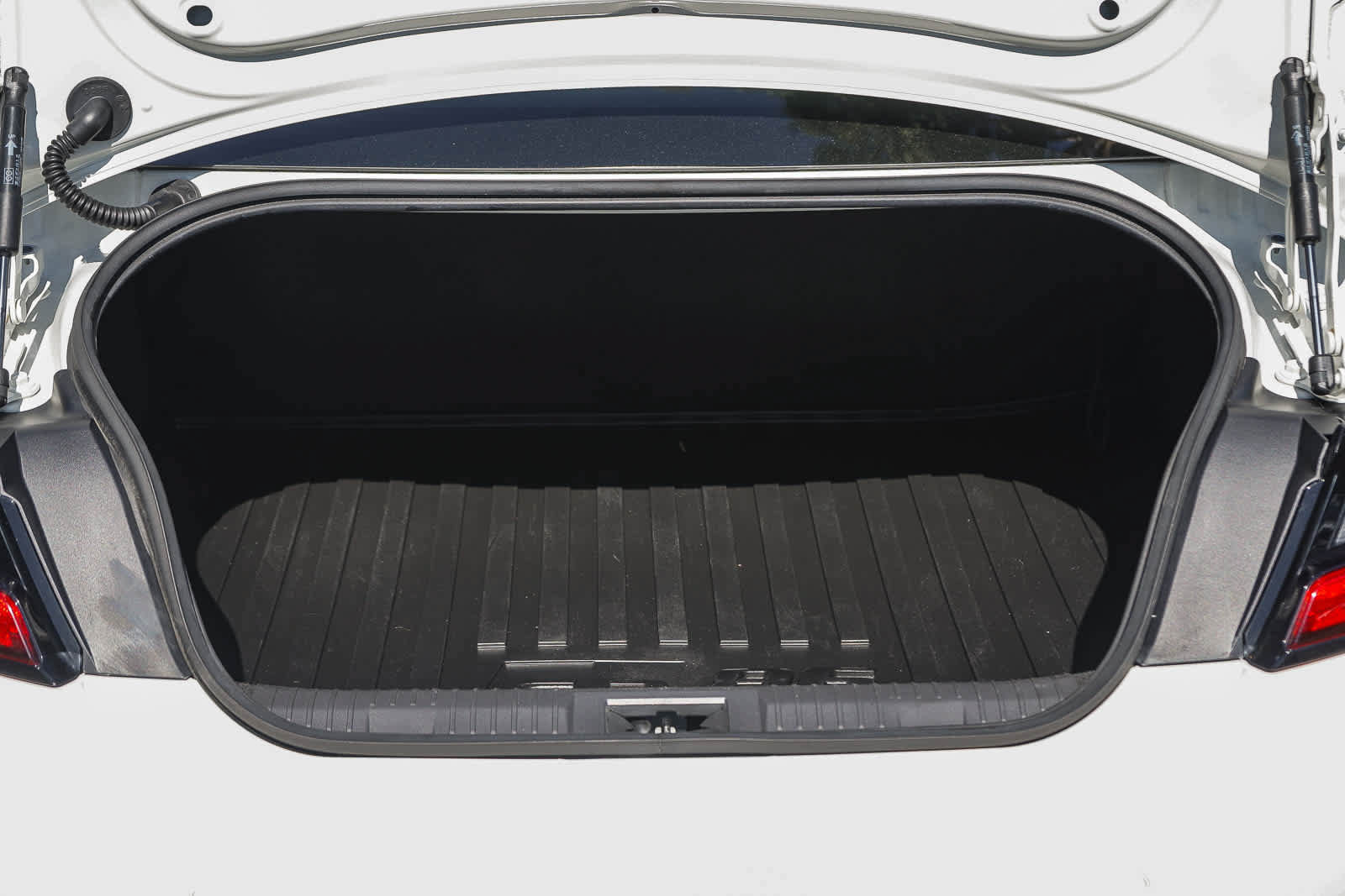 Used 2023 Toyota GR86 w/ ALL Weather Mat Package (TMS) RWD image 26