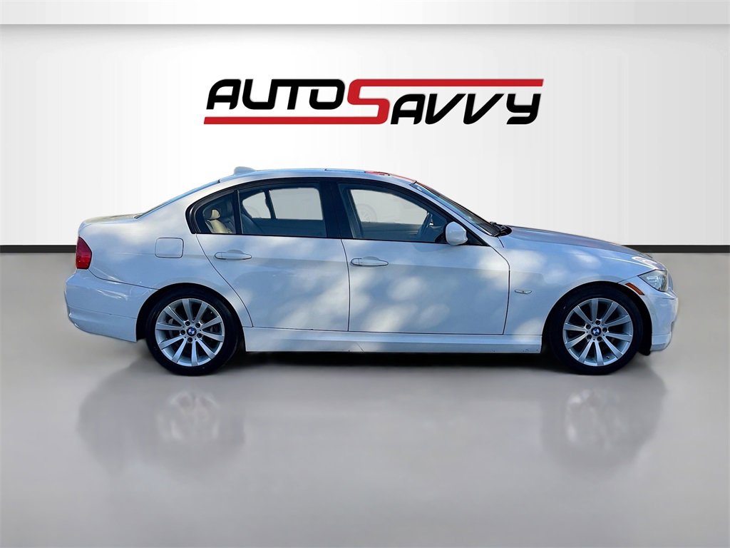 Used 2011 BMW 328i Sedan w/ Premium Pkg image 8