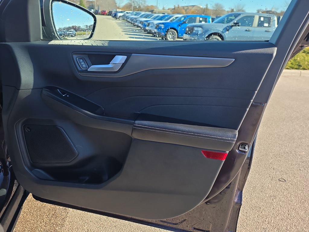 Used 2023 Ford Escape Active w/ Tech Pack #2 image 13