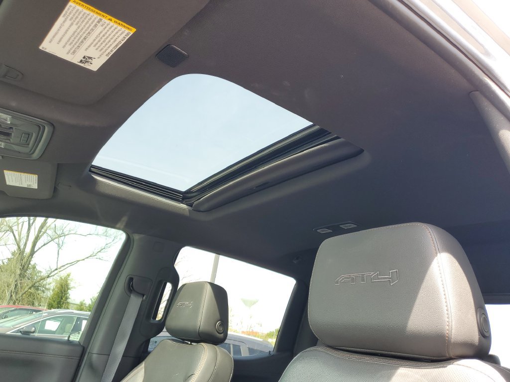 Used 2020 GMC Sierra 1500 AT4 w/ AT4 Premium Package AWD/4WD image 10