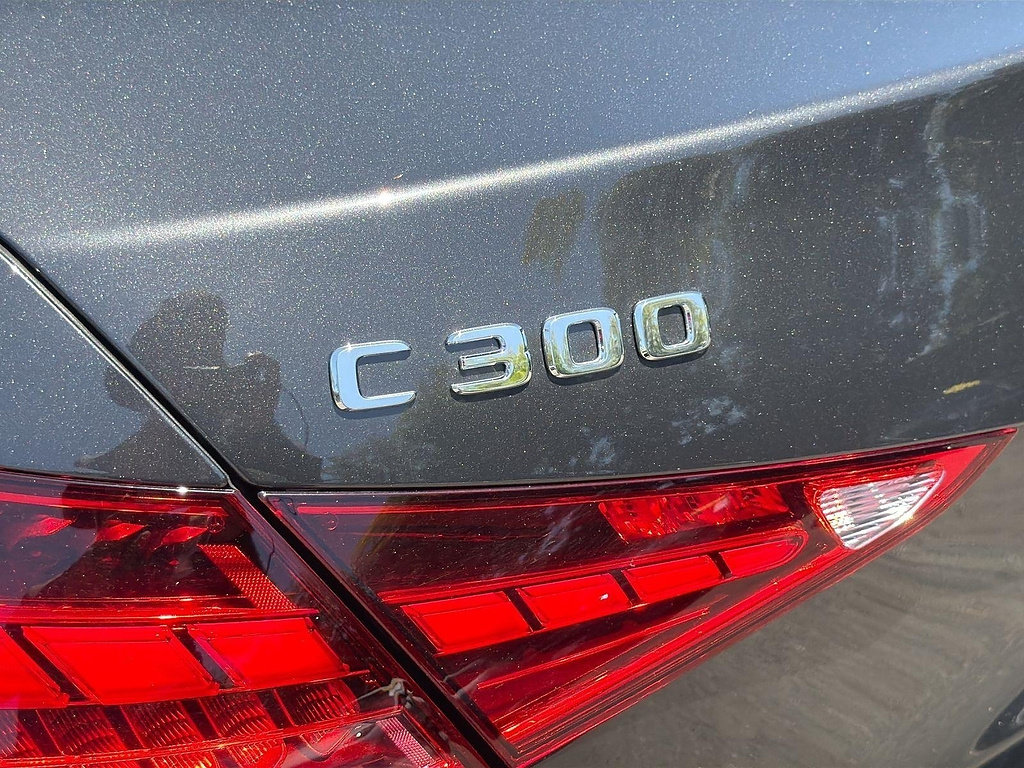 Used 2022 Mercedes-Benz C 300 Sedan image 28