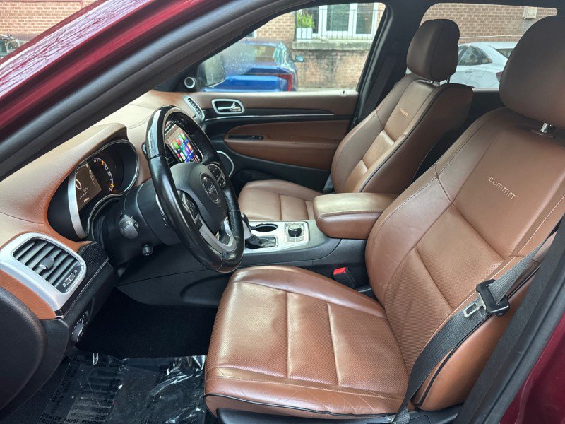 Used 2021 Jeep Grand Cherokee Summit AWD/4WD image 16
