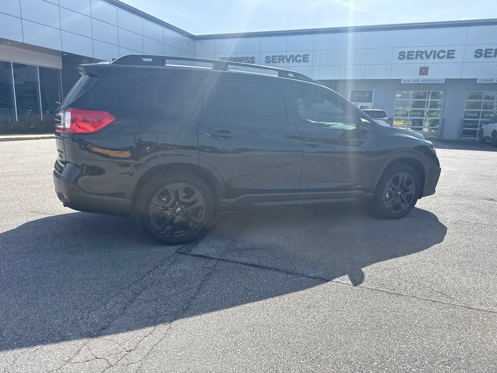 Certified 2025 Subaru Ascent Onyx Edition AWD/4WD image 14