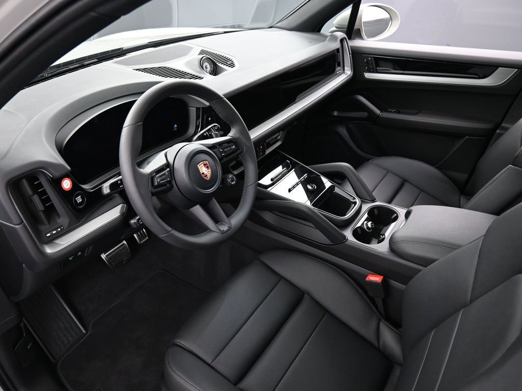 New 2026 Porsche Cayenne S image 4